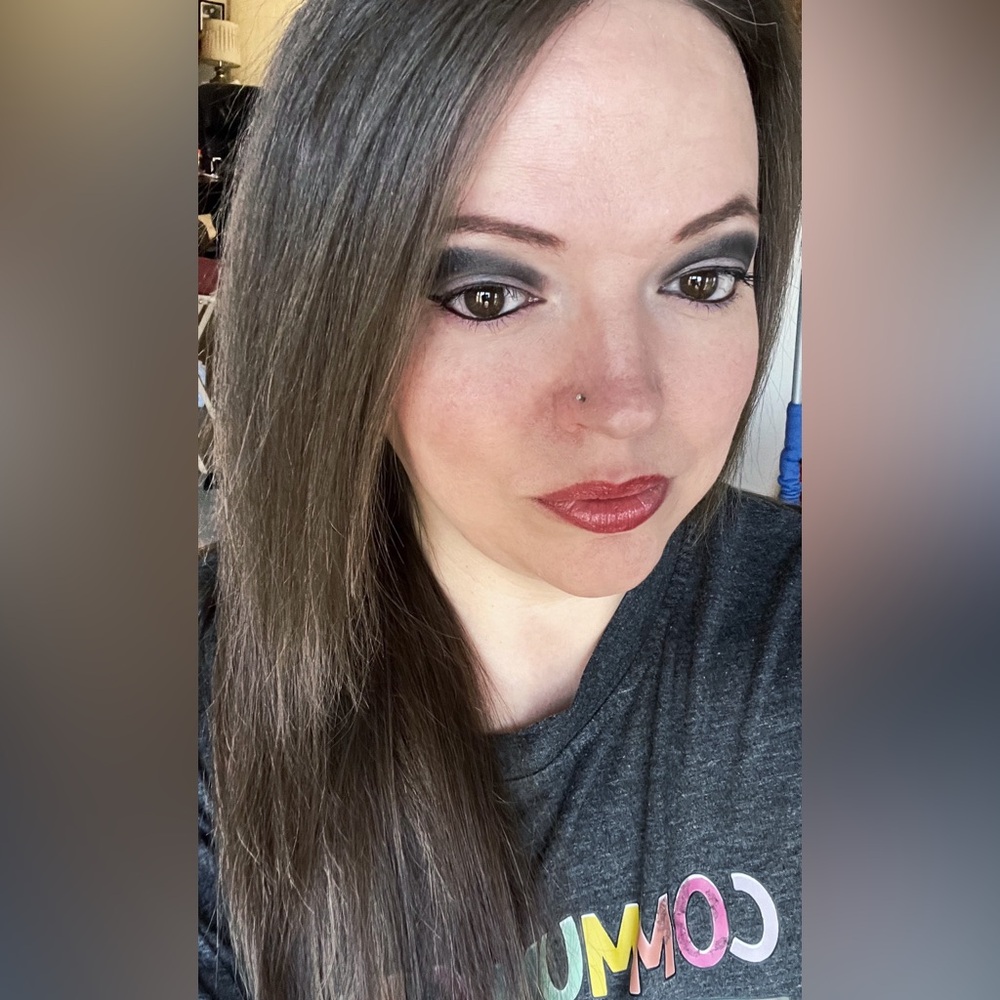 Meet your Posher, Sindy